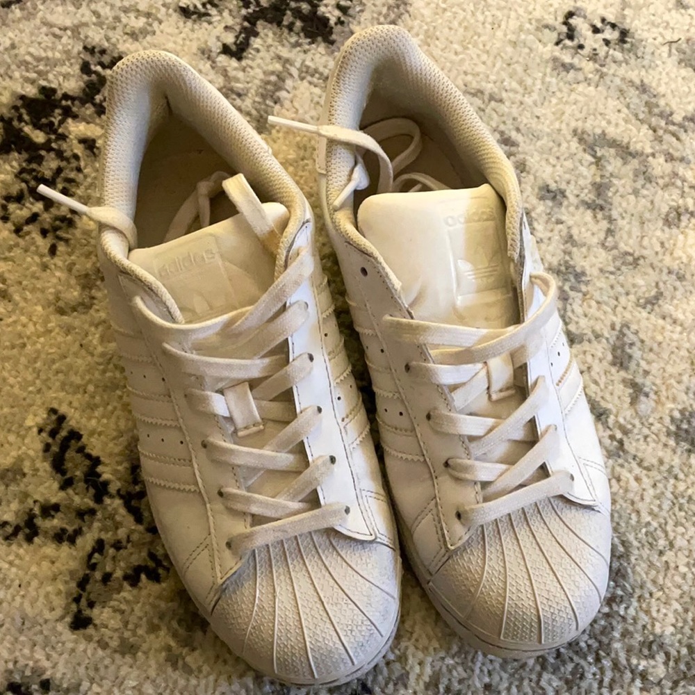 Adidas Superstar Sneakers